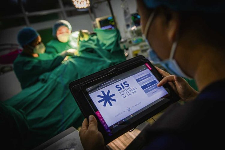 Cabildo Abierto contra intervención del Casmu con desplazamiento de autoridades