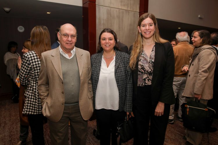 Claudio Fantini analiza los liderazgos antisistema en charla organizada por Banque Heritage