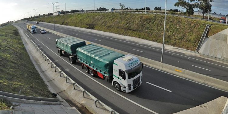 Sistema de Gestión de Flota: un control de ruta para rutas que nadie controla