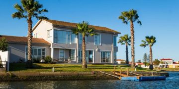 Empresarios hoteleros: necesidad urgente de ley que regule alojamientos informales