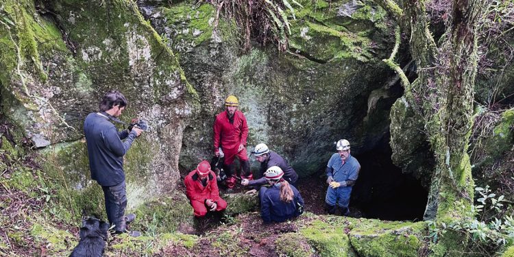 Uruguayos que exploran cavernas en nuestro territorio