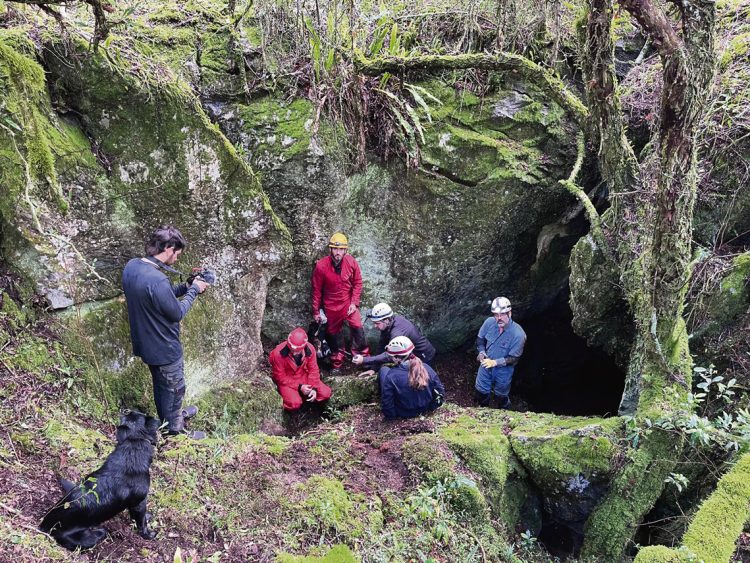 Uruguayos que exploran cavernas en nuestro territorio