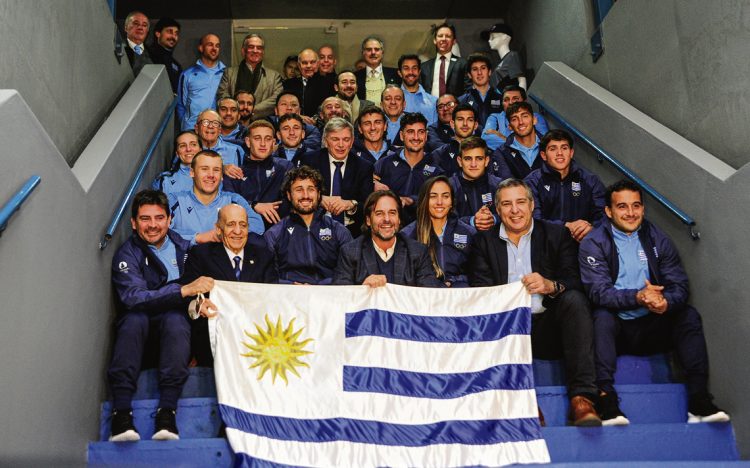 “Todos nuestros atletas son ganadores antes de pisar Francia”