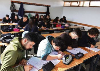 Dos propuestas: “El bono educativo y ampliar las escuelas de tiempo completo y tiempo extendido”.
