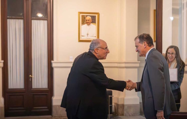 Iglesia Católica y encuentro con Candidatos: Manini dijo que “El cien por ciento de lo que se nos planteó es lo que nosotros defendemos”