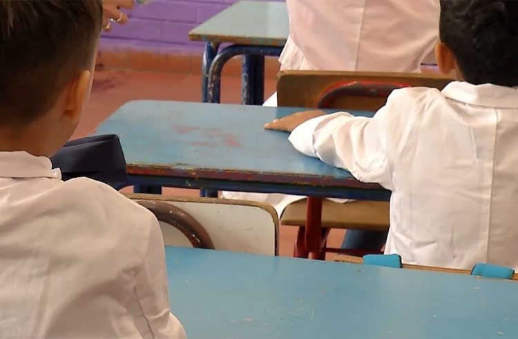 De lo universal a lo parcial, el periplo de la educación nacional