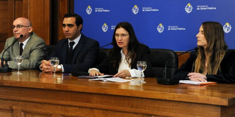 La lactancia materna en Uruguay es del 57%, superior al promedio global que es del 44%