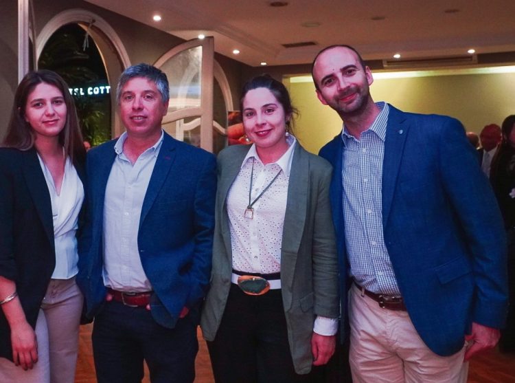 Los autores del libro por los 75 años de ACA pusieron énfasis en el productor y su familia