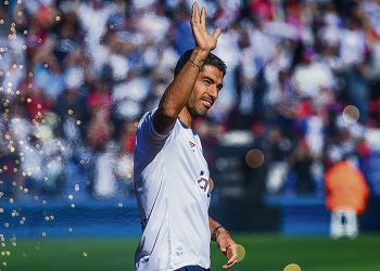 Luis Suárez deja la selección. Por siempre será un grande entre los grandes