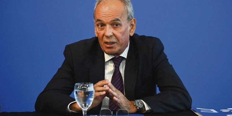 Acreditación universitaria a docentes: “Una medida paliativa y burocrática”