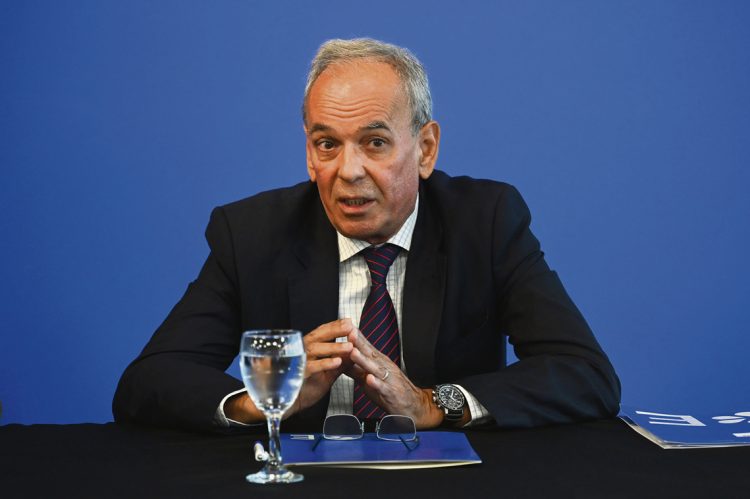 Acreditación universitaria a docentes: “Una medida paliativa y burocrática”