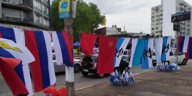Elecciones provocan movimientos en las internas del Frente Amplio, Partido Nacional y Partido Colorado