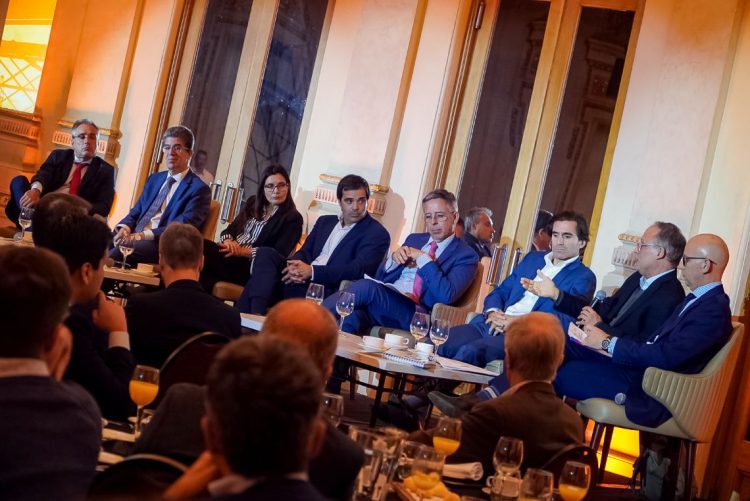 Expertos analizaron la coyuntura actual de los mecanismos de inversión en infraestructura