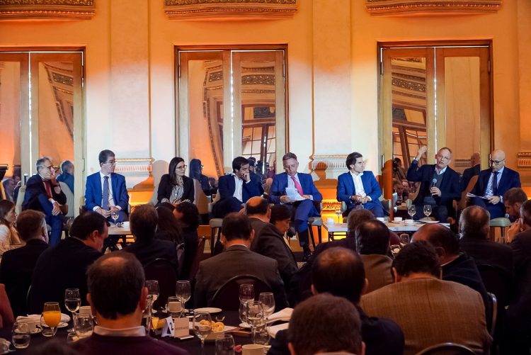 Expertos analizaron la coyuntura actual de los mecanismos de inversión en infraestructura