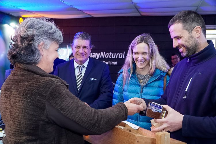 “Cabildo Abierto tiene un programa de gobierno para afrontar el futuro del país con coraje”