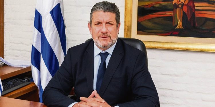 “Cabildo Abierto tiene un programa de gobierno para afrontar el futuro del país con coraje”