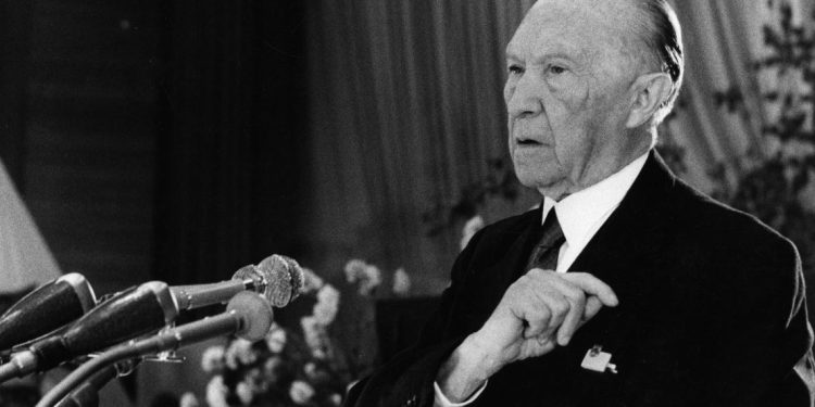 Konrad Adenauer: “La economía debe servir a la gente, y no la gente a la economía”