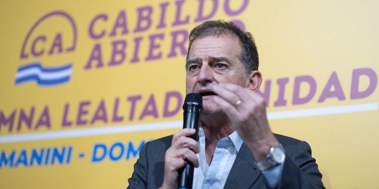 Cabildo Abierto y octubre