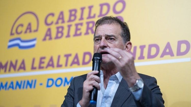 Cabildo Abierto y octubre