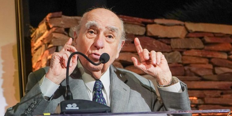 Sanguinetti: Todo se logra y hace con la calidad humana, sin la cual no hay ciencia, trabajo, libertad, ni nada