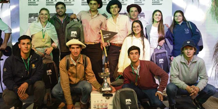 Los jóvenes ganan protagonismo en la Expo Prado, esta vez en La Raza Pregunta