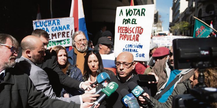 Posibilidad de que se apruebe plebiscito del Pit-Cnt lleva a que algunos frenteamplistas empiecen campaña por el No