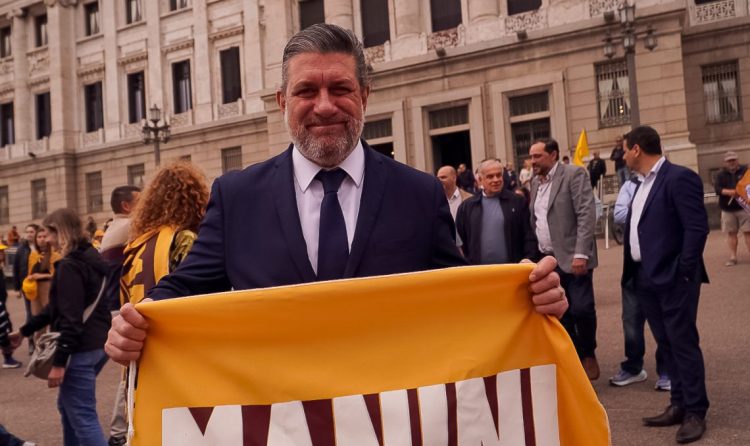 Dr. Curbelo: Con Cabildo Abierto “estamos más cerca” de salir de “deudas impagables”