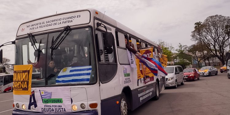 Cabildo Abierto entregó las firmas para el plebiscito “Conta la Usura y por una Deuda Justa”