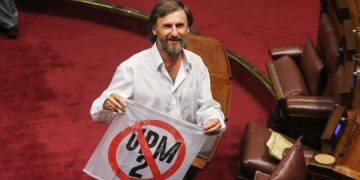 César Vega intenta convencer indecisos a pocos días de las elecciones