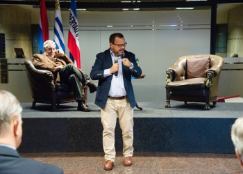 “Si gana el Frente Amplio los sindicatos van a volver a gobernar la educación del país”