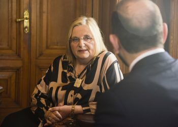 “El Frente Amplio lo único que ofrece son incertidumbres”