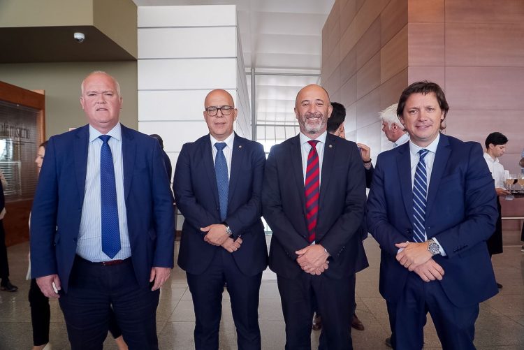 Aeropuertos Uruguay invierte en sistema de aterrizaje instrumental de última generación para el Aeropuerto de Carrasco