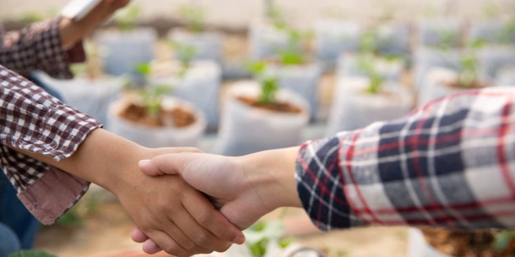 Cabildo Abierto impulsa la creación de cooperativas sociales compuestas por los más vulnerables