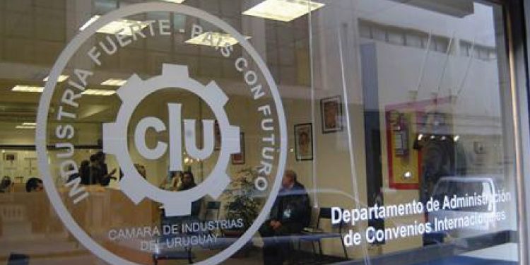 Cámara de Industrias, Cámara de Comercio y Servicios y Cámara Mercantil expresan gran preocupación por el plebiscito de la seguridad social