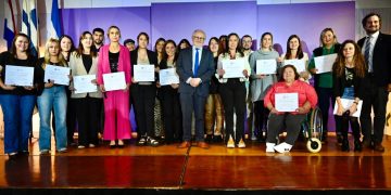 MEC entregó 225 certificados de la prueba Docente Acreditado en Paysandú