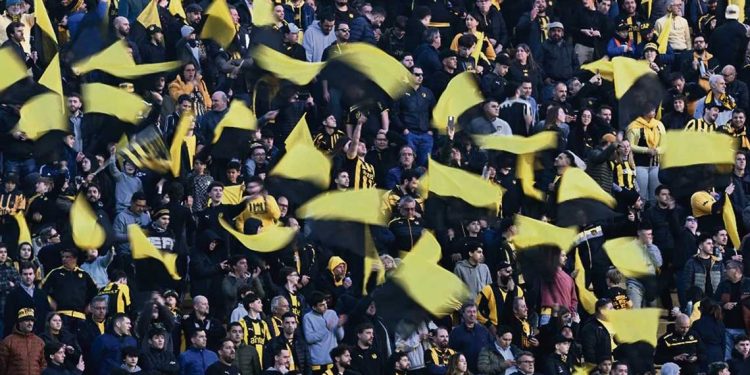Peñarol desafía la lógica, pero todavía falta para derrotarla