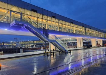 Stiler inauguro junto a la ampliación de la Terminal de Pasajeros de Colonia