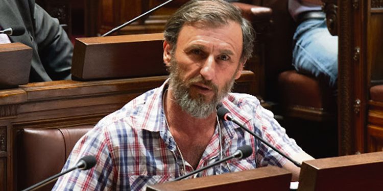 “Que nadie tenga mayoría parlamentaria le va a hacer muy bien al país”