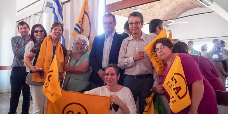 Manini aseguró que “Gobernar entre todos” recoge muchos de los temas de campaña de Cabildo Abierto