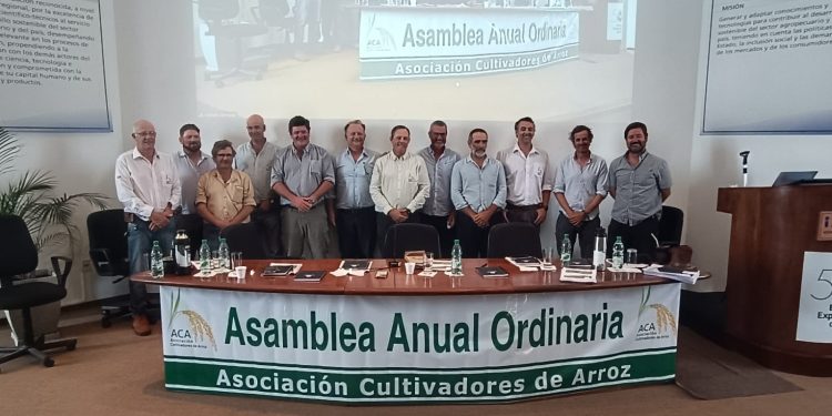 En la Asamblea Ordinaria Lago dejó la presidencia de ACA, la nueva Directiva deberá distribuir los cargos