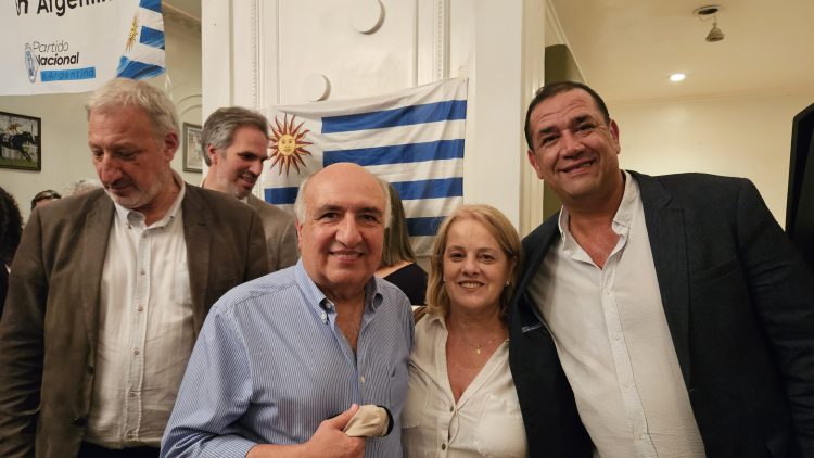 Ripoll en Buenos Aires contrastó al Delgado del “diálogo y el acuerdo” con Orsi que “no pudo con Canelones”