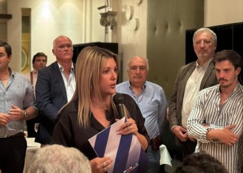 Ripoll en Buenos Aires contrastó al Delgado del “diálogo y el acuerdo” con Orsi que “no pudo con Canelones”