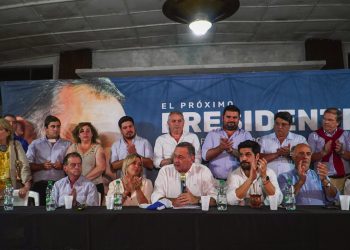 Intendentes y alcaldes de la Coalición se reúnen con la fórmula Delgado-Ripoll