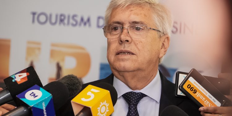 Tabaré Viera dijo que la reunión de Bordaberry con Orsi fue “protocolar”