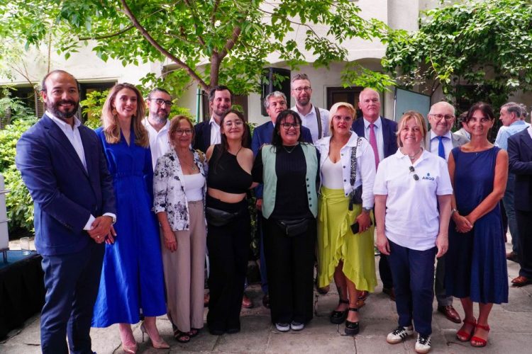 Se lanzó el programa Argo que brinda apoyo educativo integral a adolescentes