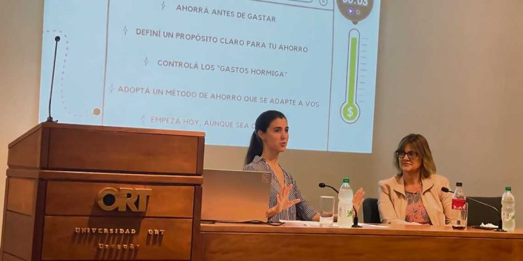 NEST: la plataforma que se hace cargo del debe en educación financiera