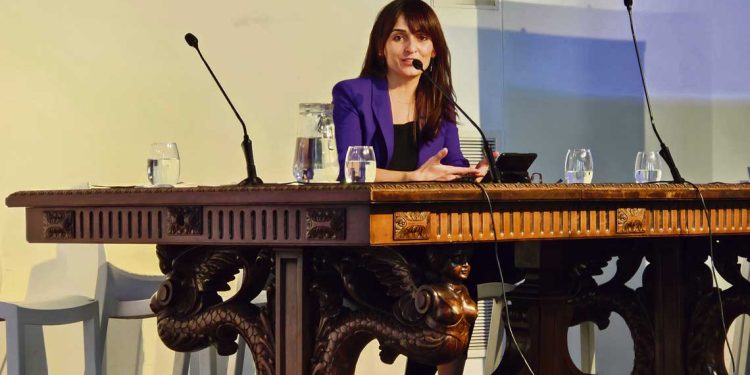 “Investigaciones indican que lo que vemos en las redes es falso, pero las consecuencias son reales”