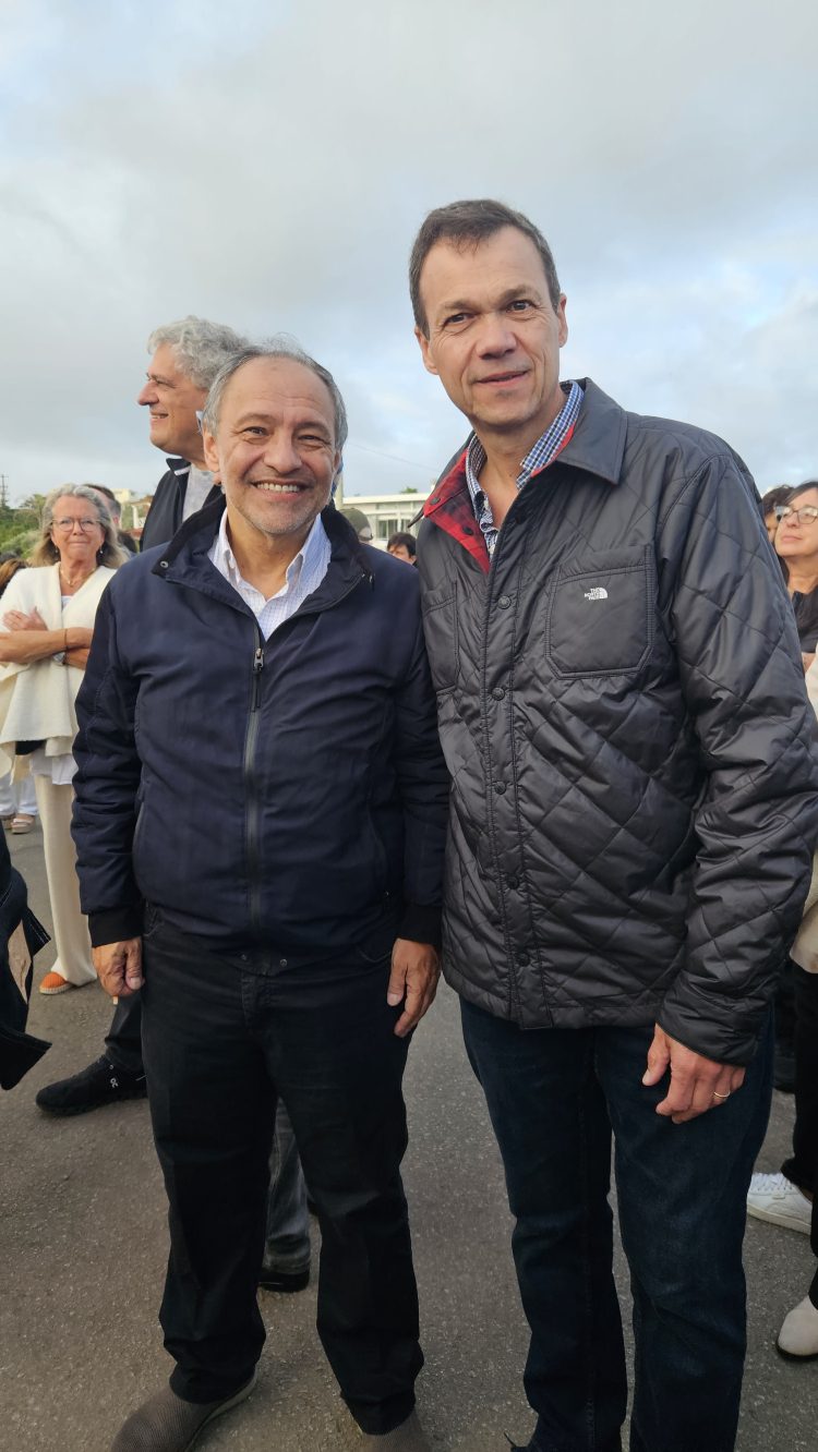 Fue inaugurada la escultura “Mariposa de la vida”, de Pablo Atchugarry