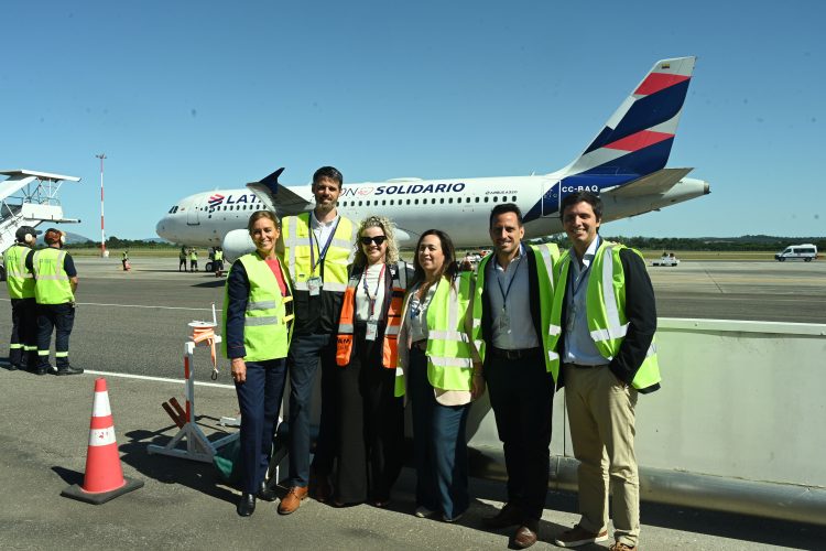 Aeropuerto de Punta del Este recibió primer vuelo de LATAM desde Santiago de Chile
