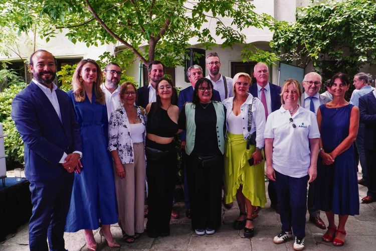 Se lanzó el programa Argo que brinda apoyo educativo integral a adolescentes